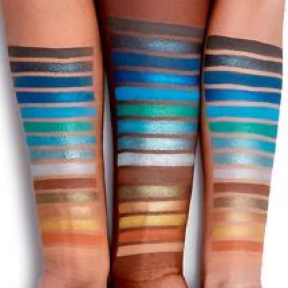 Hipdot Cenote Palette - BRAND NEW! - Picture 3 of 3